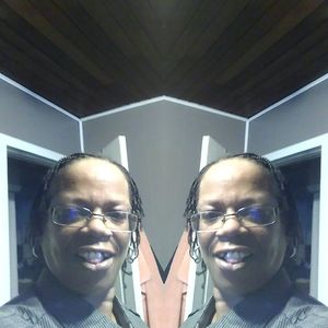 Meet your Posher, Florine